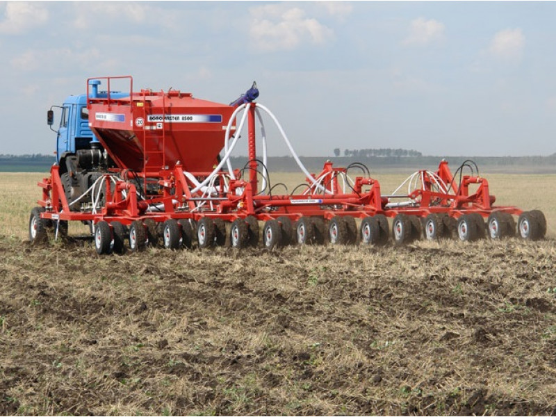 AGRATOR AVTO - автомобильные посевные комплексы