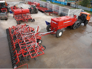 AGRATOR AVTO - автомобильные посевные комплексы