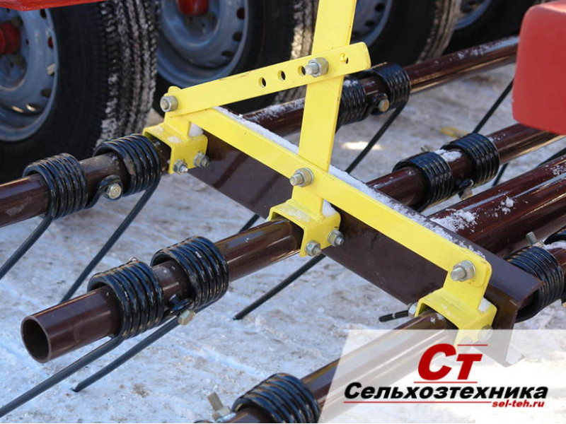 AGRATOR 4800 - СРЕДНИЙ СТЕРНЕВОЙ ПОСЕВНОЙ КОМПЛЕКС