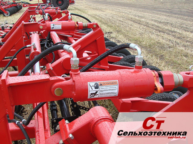 AGRATOR 4800 - СРЕДНИЙ СТЕРНЕВОЙ ПОСЕВНОЙ КОМПЛЕКС