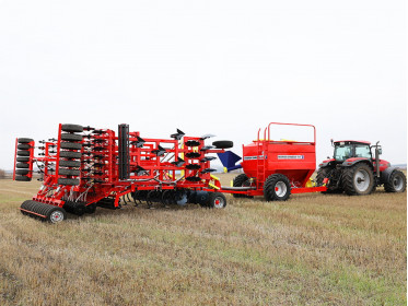 AGRATOR COMBI 5200 - комбинированный посевной комплекс