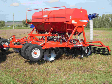 AGRATOR COMBI 5200 - комбинированный посевной комплекс